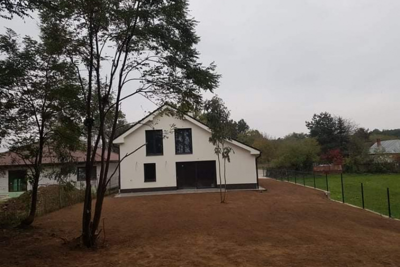 Novinky / Rodinný dom na PREDAJ - foto Novinky / Rodinný dom na PREDAJ - foto